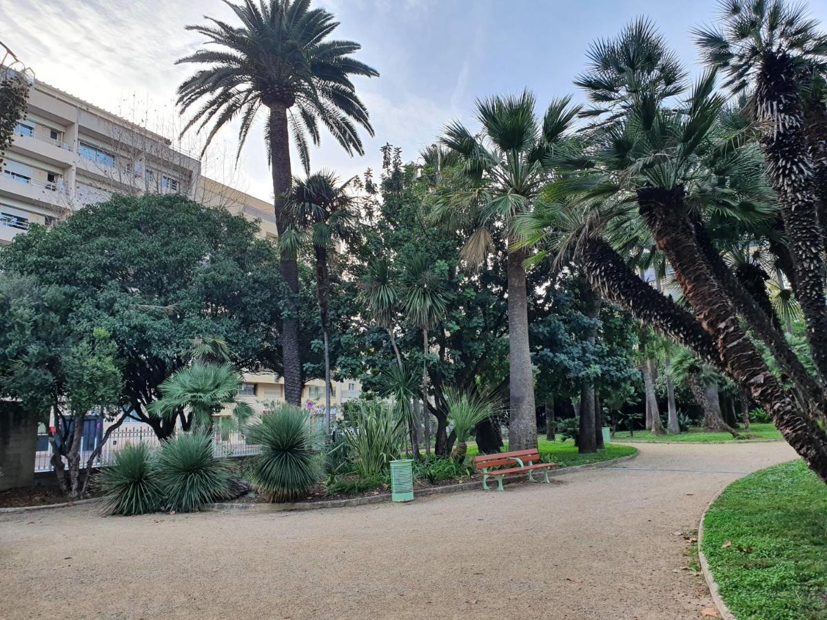 Appartement 2 Pieces Meubles A Juan Les Pins Antibes Eksteriør billede