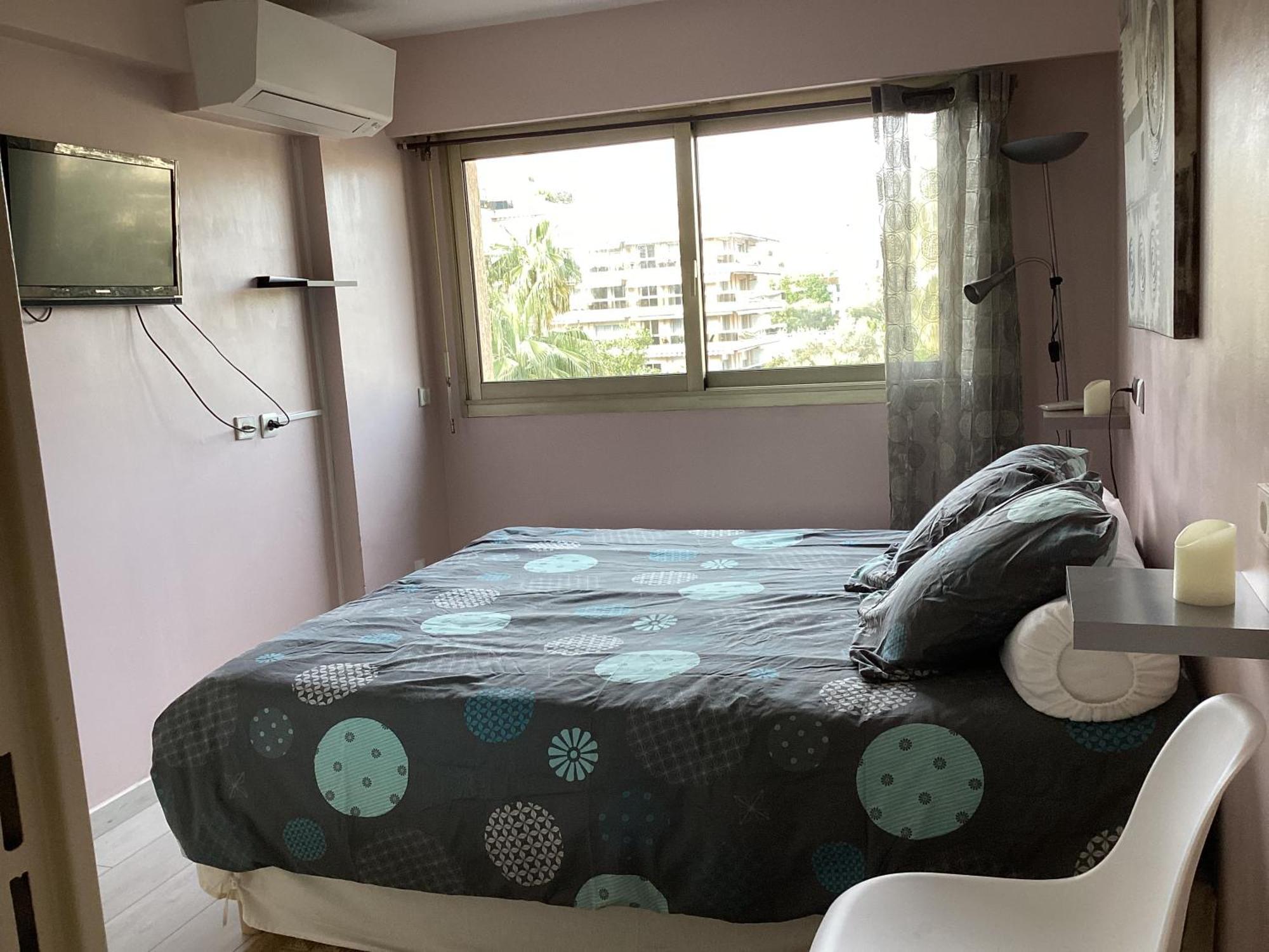 Appartement 2 Pieces Meubles A Juan Les Pins Antibes Eksteriør billede