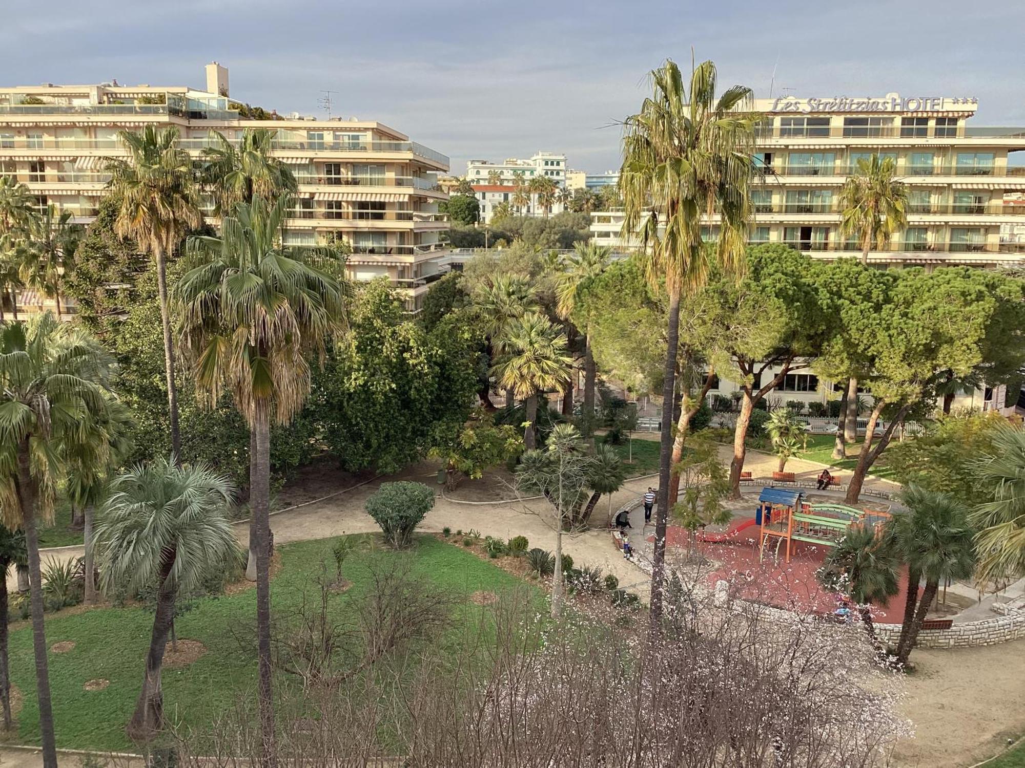Appartement 2 Pieces Meubles A Juan Les Pins Antibes Eksteriør billede